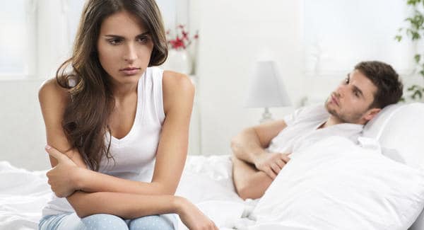 homem e mulher na cama
problemas com a masculinidade